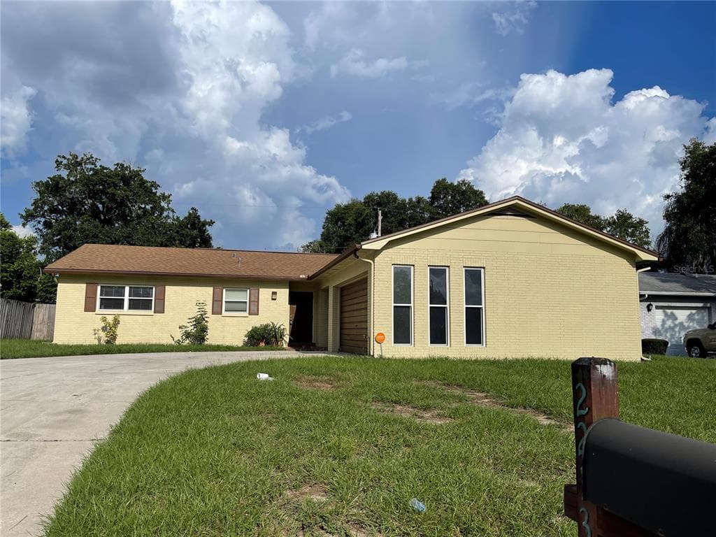 2213 TANGLEWOOD WAY BRANDON, FL 33511