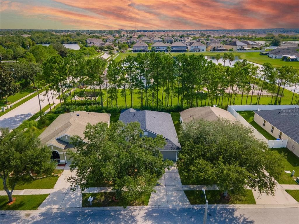 13304 EVENING SUNSET LANE RIVERVIEW, FL 33579