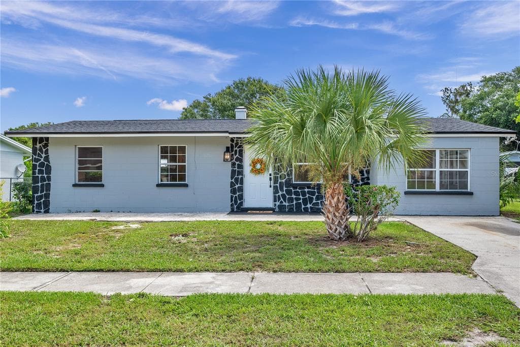 2415 18TH STREET COURT E BRADENTON, FL 34208