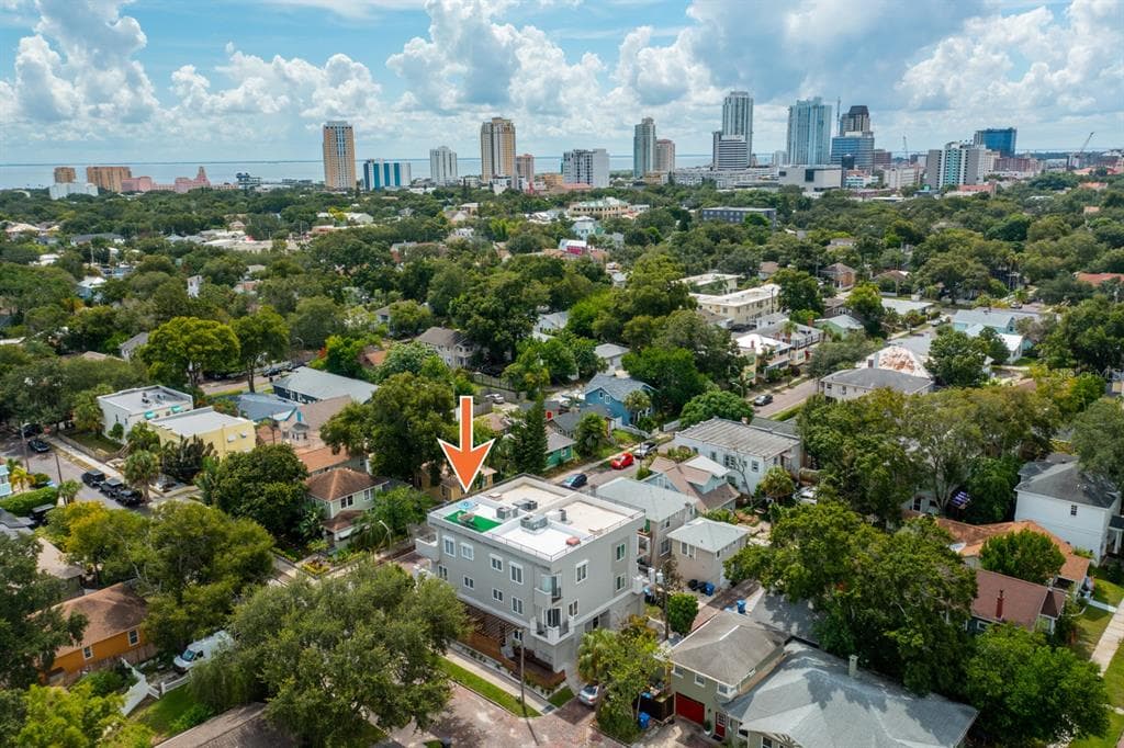 1052 6TH STREET N UNIT 2 ST PETERSBURG, FL 33701
