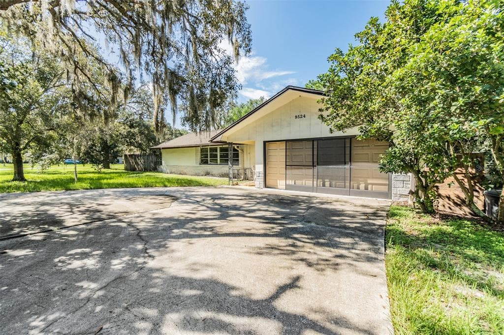 9524 JASMINE BOULEVARD NEW PORT RICHEY, FL 34654