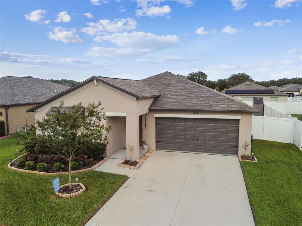 3208 LYTTON HALL DRIVE ZEPHYRHILLS, FL 33540