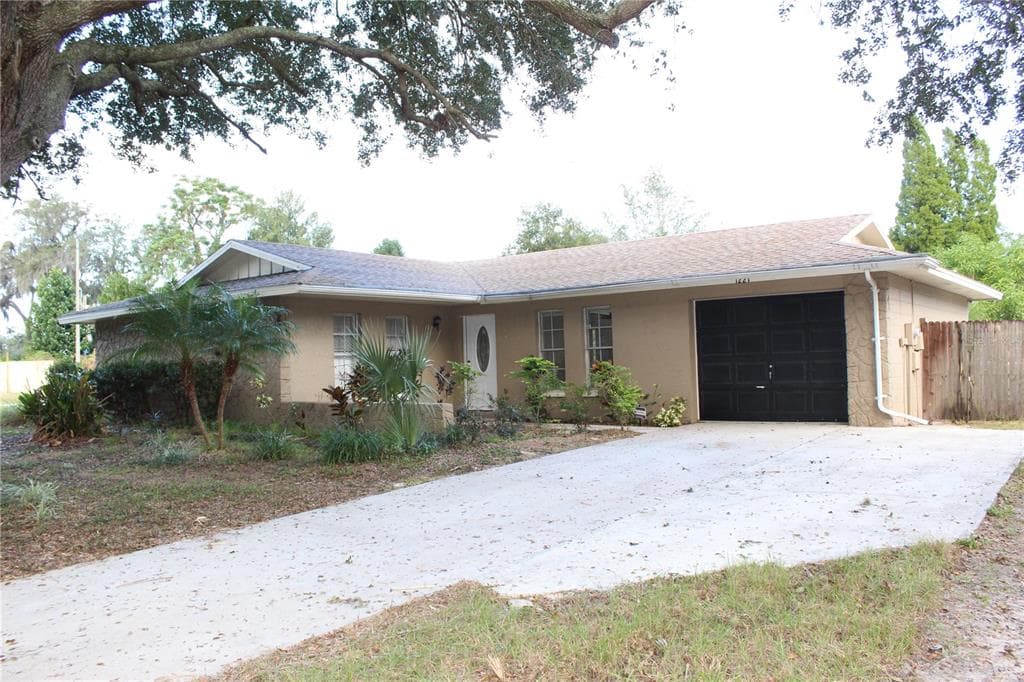1221 SAGAMORE DRIVE SEFFNER, FL 33584