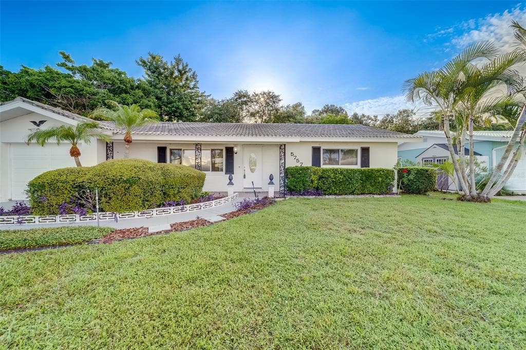 5757 110TH WAY SEMINOLE, FL 33772