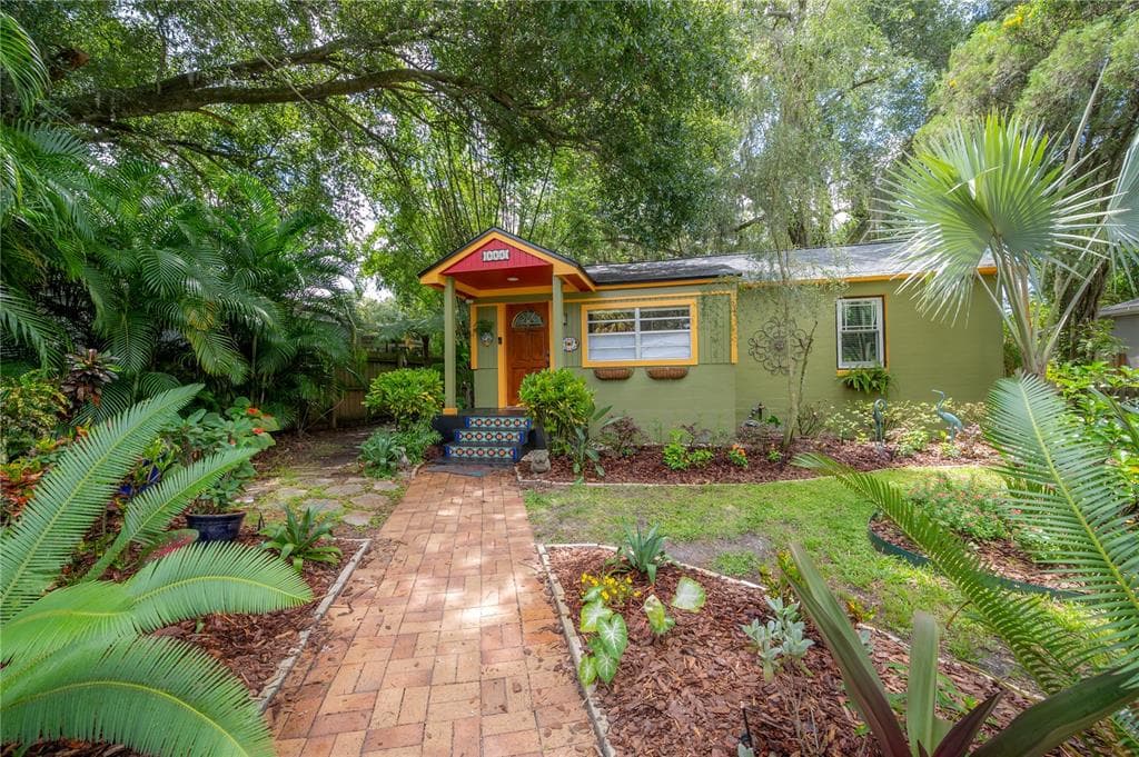 1427 E POWHATAN AVENUE TAMPA, FL 33604