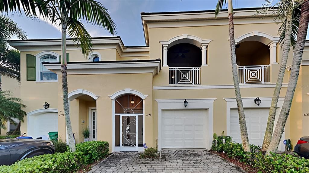 6179 NW HELMSDALE WAY PORT SAINT LUCIE, FL 34983