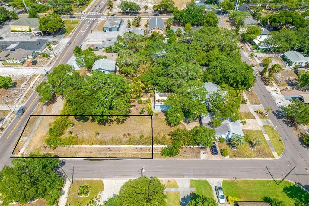 1001 DRUID RD E CLEARWATER, FL 33756