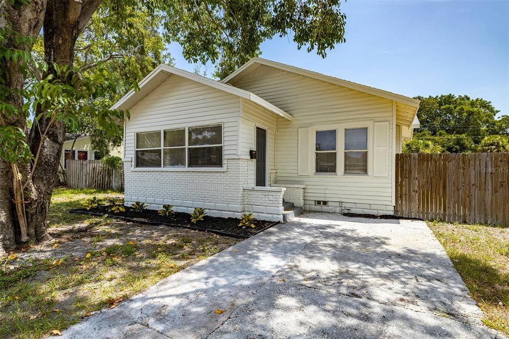 1920 19TH STREET S ST PETERSBURG, FL 33712