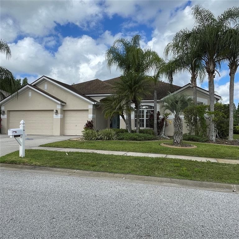 5329 SILVER CHARM TERRACE WESLEY CHAPEL, FL 33544