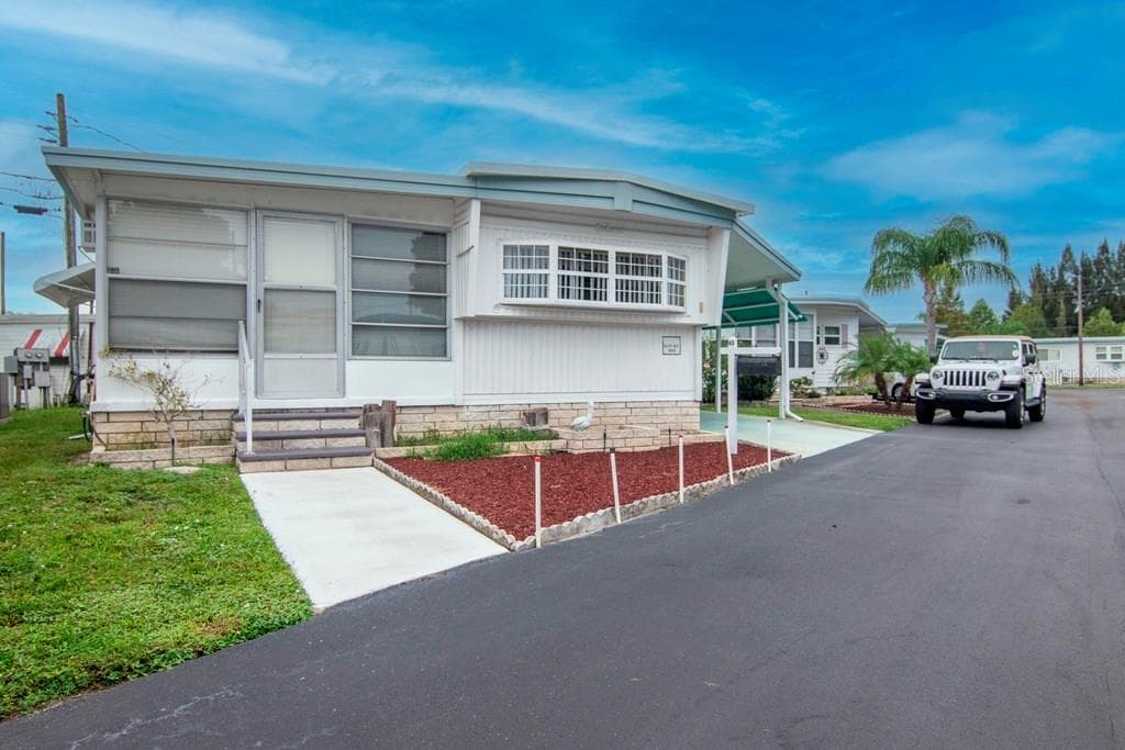 4101 72ND WAY N UNIT 43 ST PETERSBURG, FL 33709