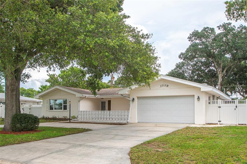 1339 IRVING AVENUE CLEARWATER, FL 33756