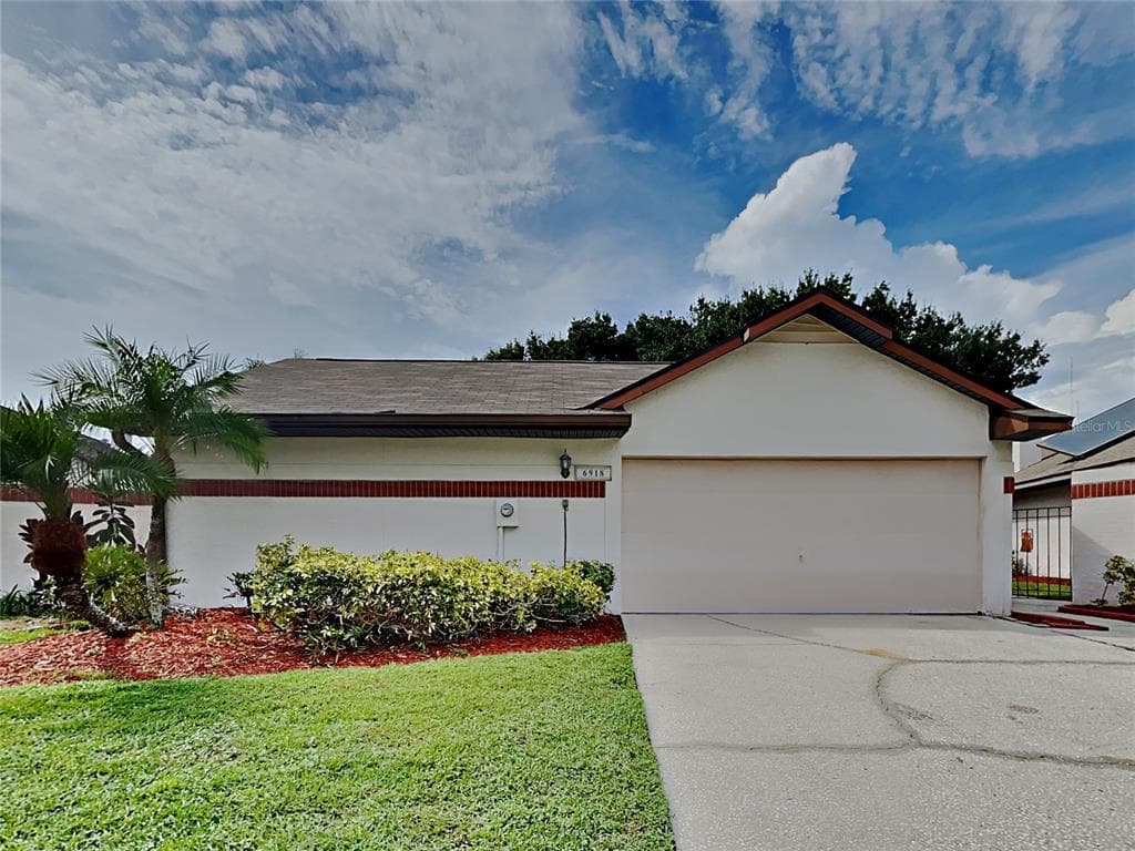 6918 SILVERMILL DRIVE TAMPA, FL 33635