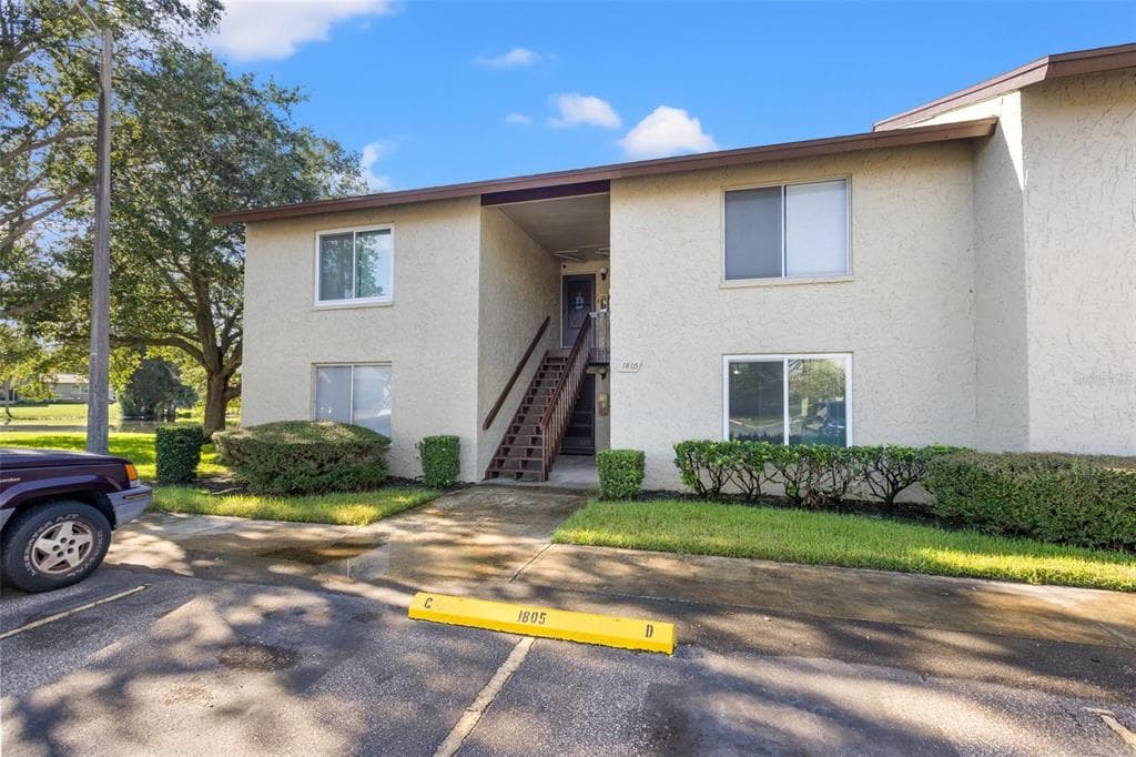 4215 E BAY DRIVE UNIT 1805A CLEARWATER, FL 33764