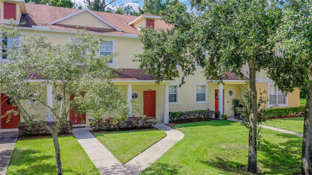 2086 FIESTA RIDGE COURT TAMPA, FL 33604