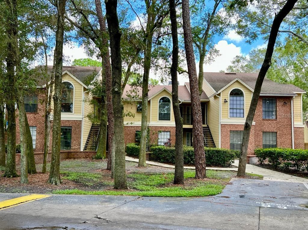 8609 MALLARD RESERVE DRIVE UNIT 101 TAMPA, FL 33614