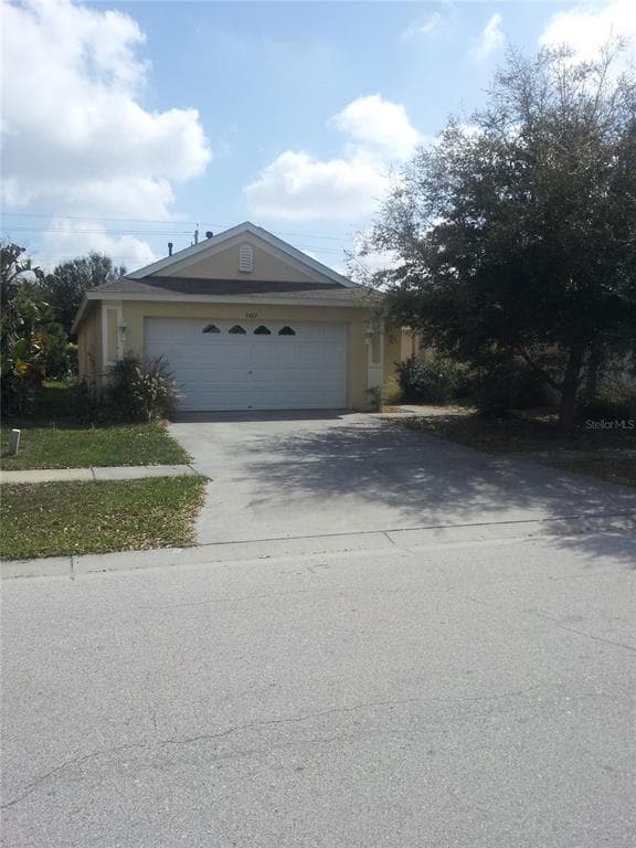 7407 OXFORD GARDEN CIRCLE APOLLO BEACH, FL 33572
