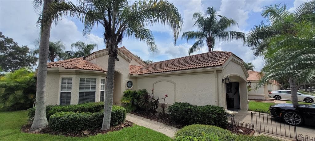 741 LIGHTHOUSE DRIVE TARPON SPRINGS, FL 34689