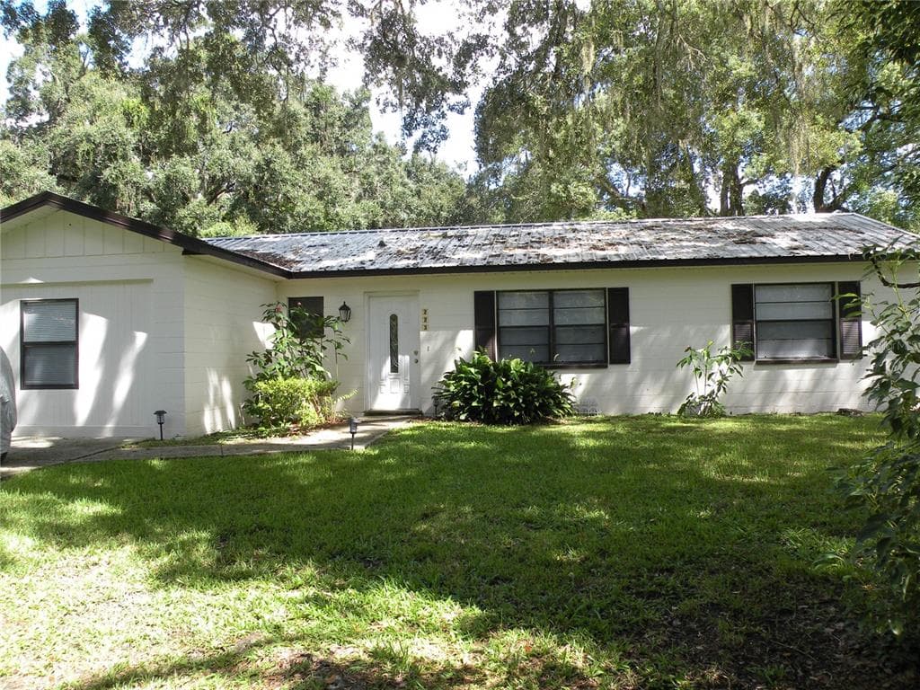 223 E EARLY STREET BROOKSVILLE, FL 34601