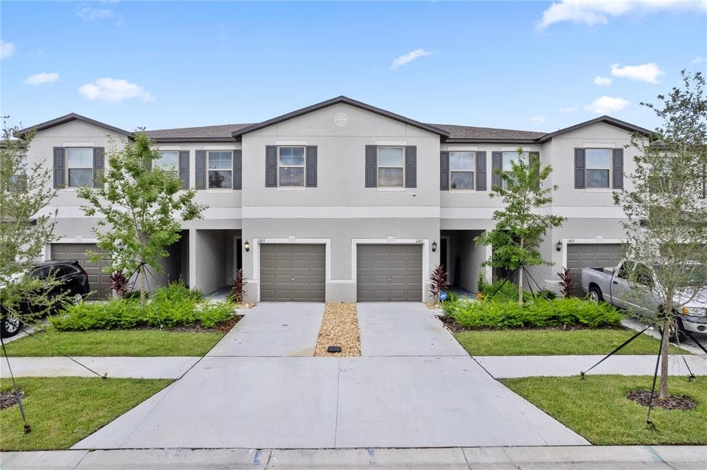 11819 DUMAINE VALLEY ROAD RIVERVIEW, FL 33579