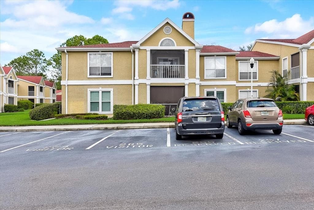 9481 HIGHLAND OAK DRIVE UNIT 805 TAMPA, FL 33647