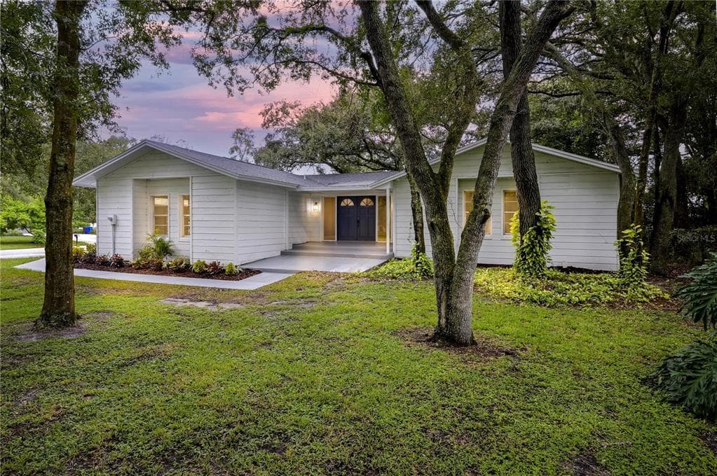 444 LAFAYETTE BOULEVARD OLDSMAR, FL 34677