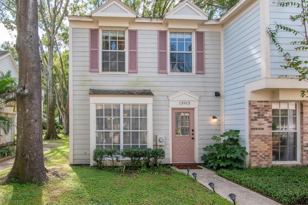 13913 FLETCHERS MILL DRIVE TAMPA, FL 33613