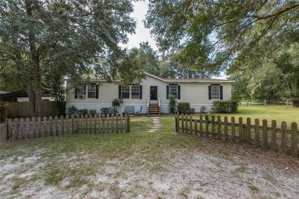 1098 SW MEADOWLANDS DRIVE LAKE CITY, FL 32024