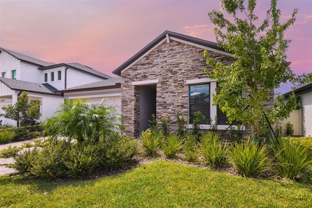 9637 LITTLE BLUESTEM DRIVE LAND O LAKES, FL 34637