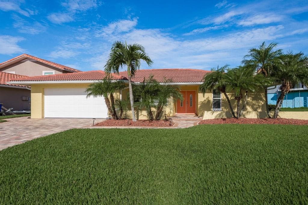 5151 PORPOISE PLACE NEW PORT RICHEY, FL 34652