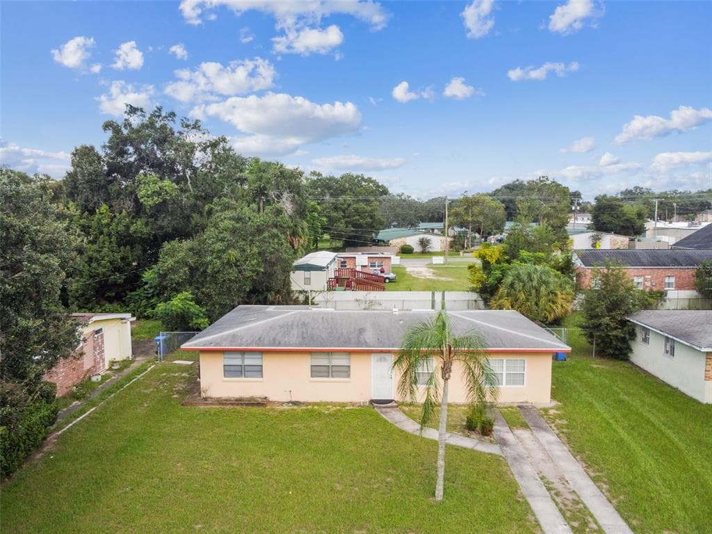 4534 TARPON DRIVE TAMPA, FL 33617