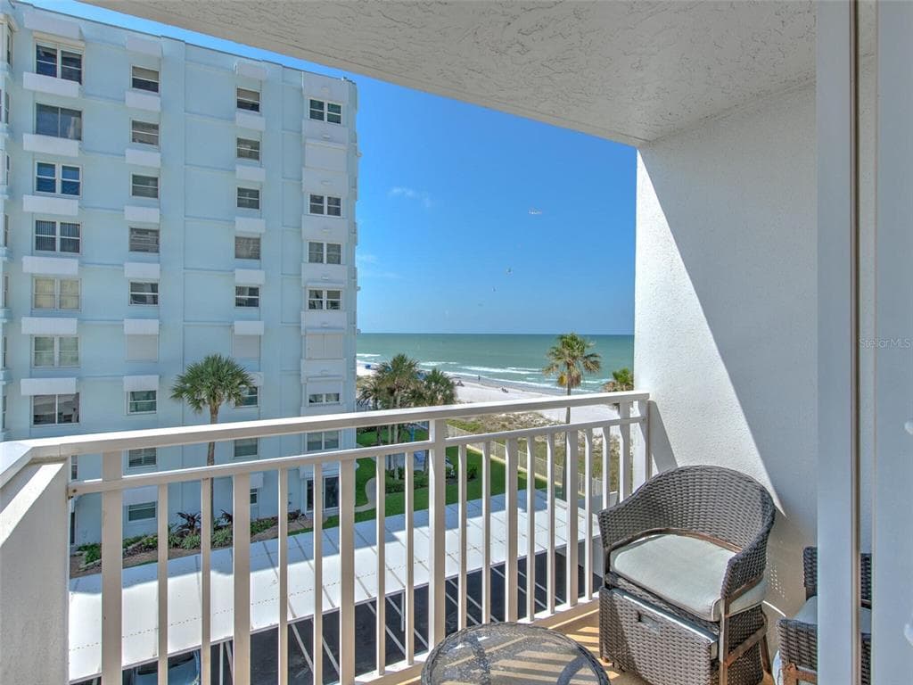 17408 GULF BOULEVARD UNIT 403 REDINGTON SHORES, FL 33708