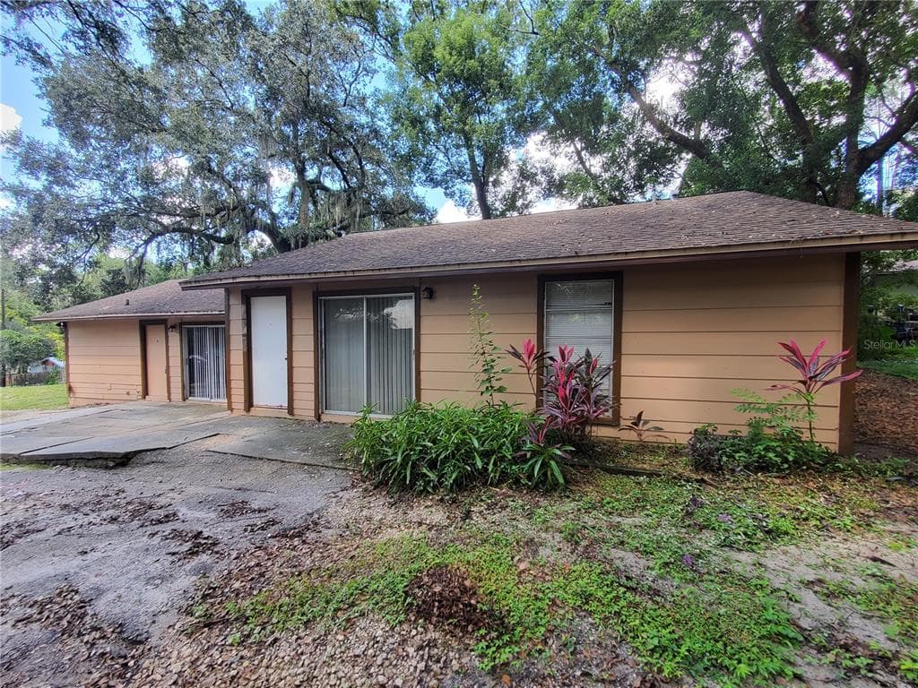 5437 COUNTY ROAD 579 HIGHWAY SEFFNER, FL 33584