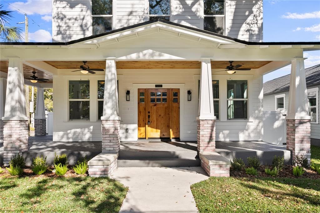 502 E ROBLES STREET TAMPA, FL 33602