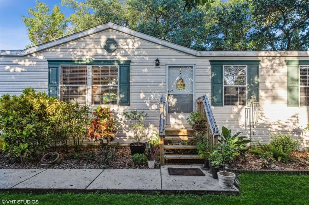 6115 141ST TERRACE N CLEARWATER, FL 33760