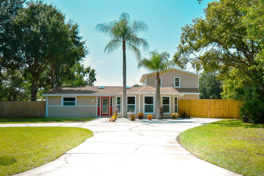 6445 PARKSIDE DRIVE