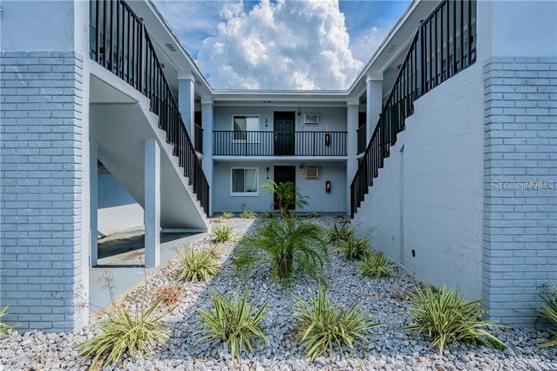 3712 W CASS STREET UNIT 17 TAMPA, FL 33609