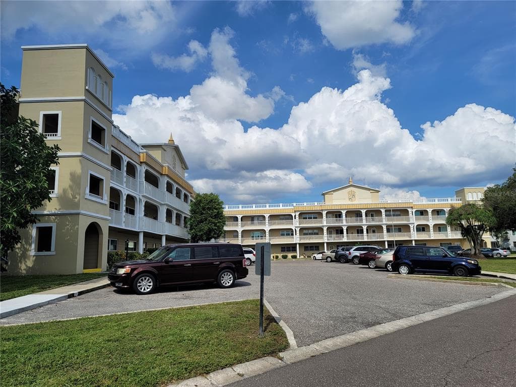 2320 BRISBANE STREET UNIT 2 CLEARWATER, FL 33763
