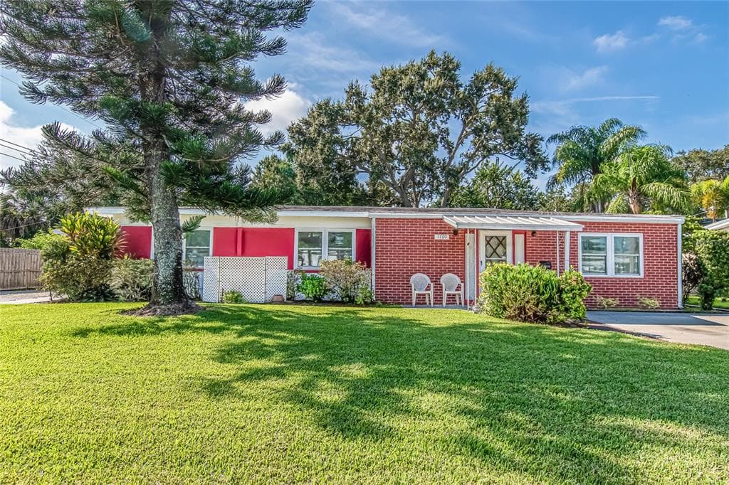 1760 75TH AVENUE N ST PETERSBURG, FL 33702