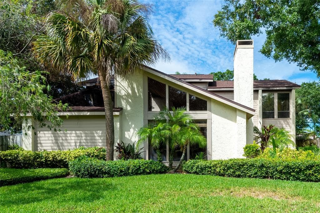 12602 CLENDENNING DRIVE TAMPA, FL 33618