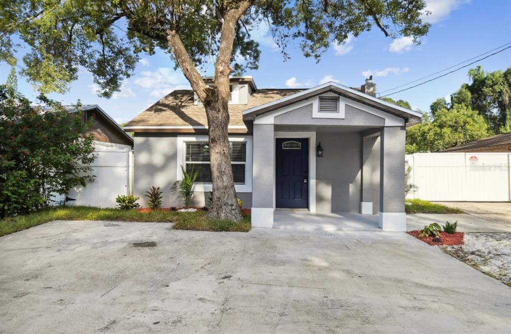 10209 N ANNETTE AVENUE TAMPA, FL 33612