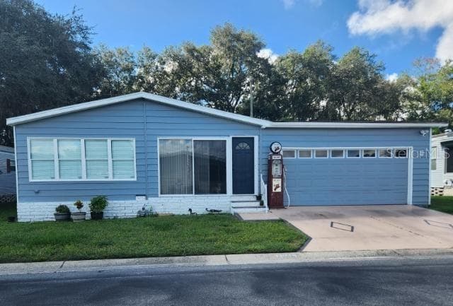 34114 ESTATES LANE WESLEY CHAPEL, FL 33543