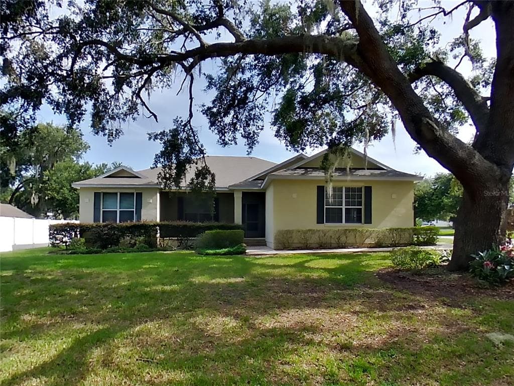 1992 MEADOWSIDE DRIVE EUSTIS, FL 32726