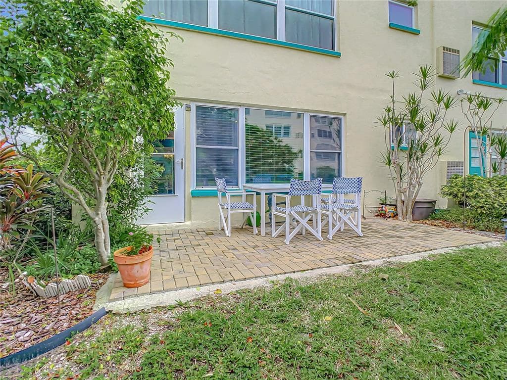 2960 59TH STREET S UNIT 101 GULFPORT, FL 33707