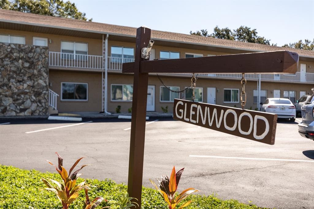 8039 GARDEN DRIVE UNIT 206 SEMINOLE, FL 33777