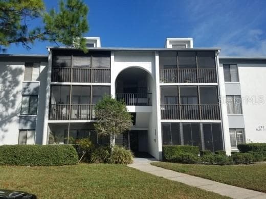 1182 PINE RIDGE CIRCLE W UNIT E3 TARPON SPRINGS, FL 34688