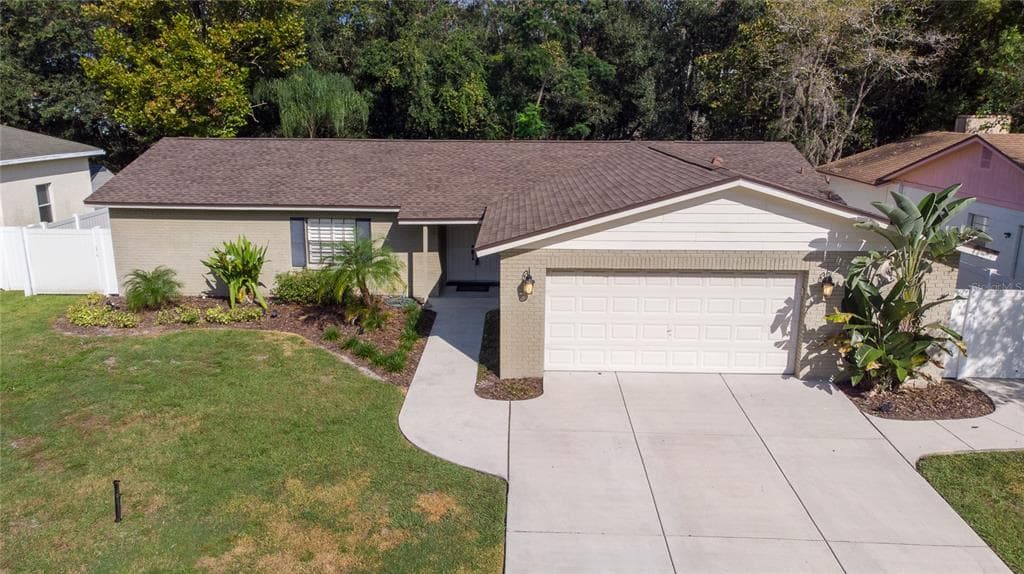 16408 BONNEVILLE DRIVE TAMPA, FL 33624