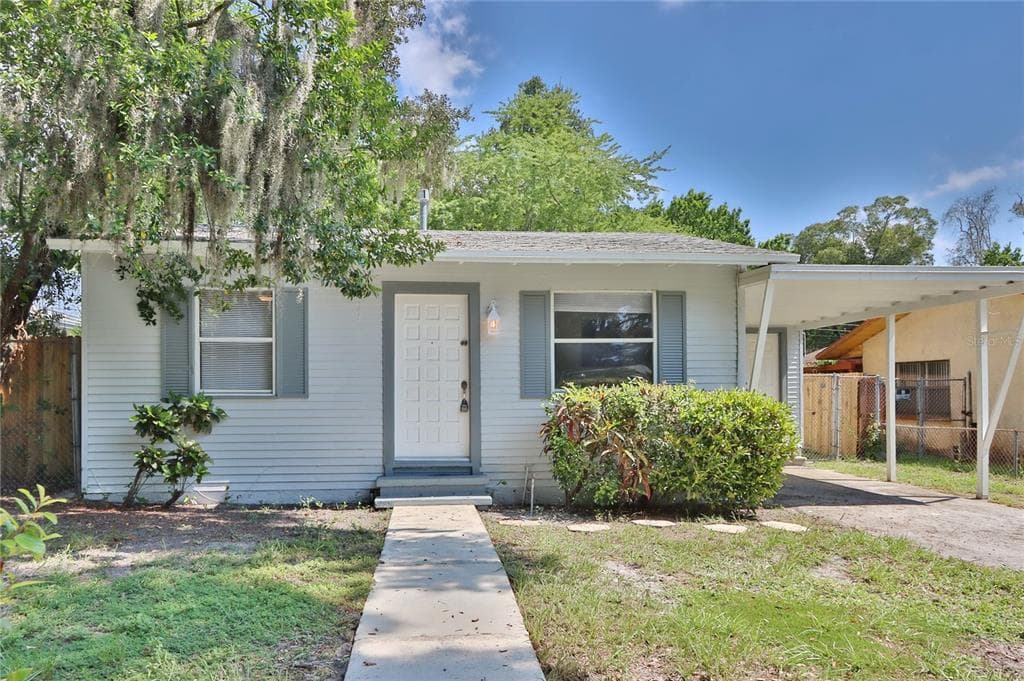 2314 AUBURN STREET S ST PETERSBURG, FL 33712