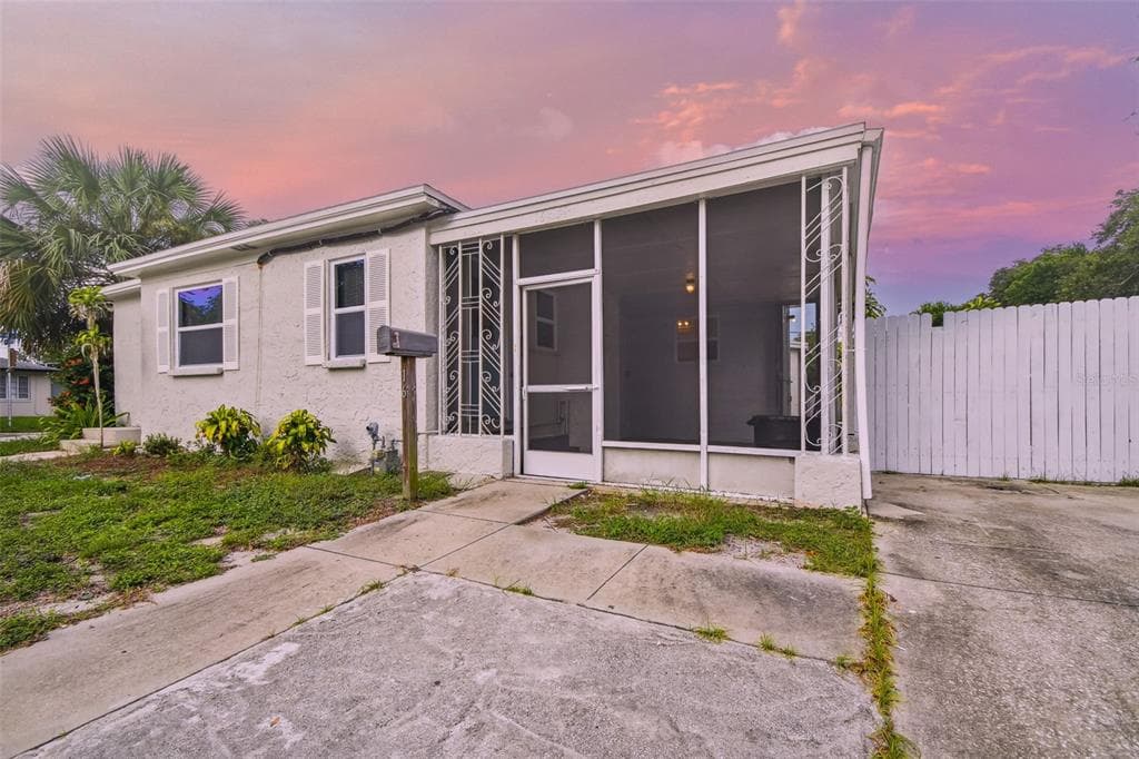 16 S HIGHLAND AVENUE CLEARWATER, FL 33755