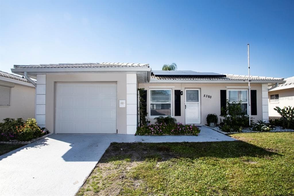 5380 ACACIA TRAIL N UNIT 5 PINELLAS PARK, FL 33782