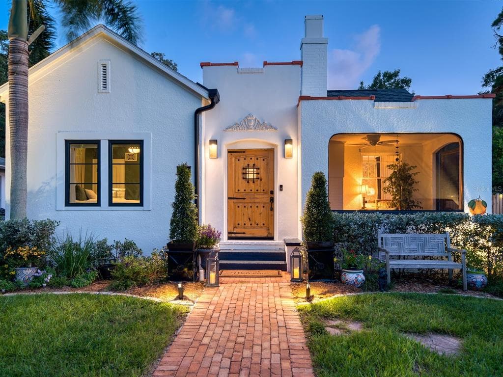 225 PRESIDENT STREET DUNEDIN, FL 34698